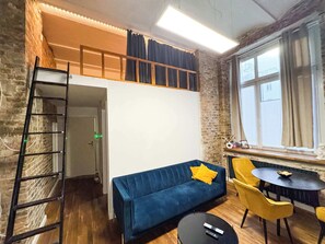 TV - Central Prenzlauer Berg for 4 - Family or Friends PRA (Berlin)
