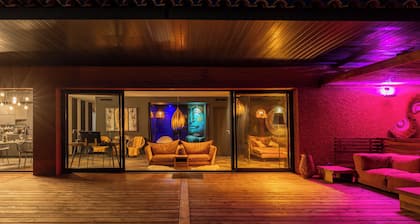 Villa Lâo: 220m² with a swimming pool, sauna and panoramic views of Lake Salagou