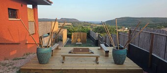 VILLA LÂO Premium unusual accommodation, Montpellier, Hérault, Occitanie.