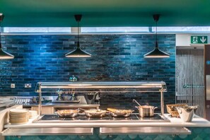 Dining - Bisham Abbey National Sports Centre  (Bisham)