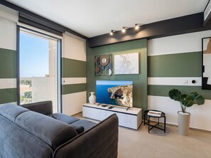 Living area - Mercury Suites Apartment with Pool Access - 2 Beds (Saint Julian's)