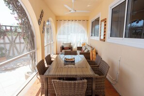 Outdoor dining - Luxury 4 Bedroom, 4 Bathroom Villa, Mojacar Playa (AN)