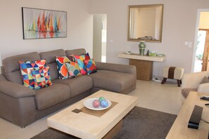Smart TV, stereo - Luxury 4 Bedroom, 4 Bathroom Villa, Mojacar Playa (AN)