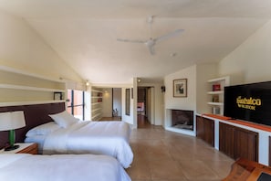 4 bedrooms, desk, iron/ironing board, free WiFi