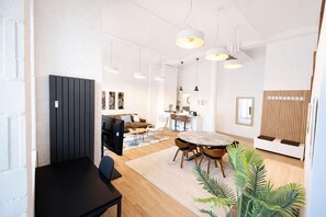 Interior - Design Loft for 6 with Mezzanine in P-Berg (Berlin)