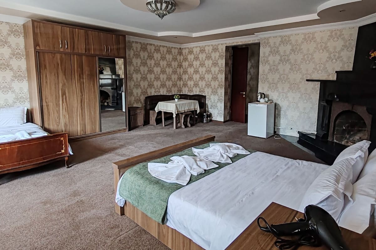 컴포트 트리플룸