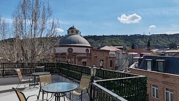 Tempat makan outdoor