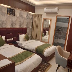 Deluxe Room - BKRS Hotel (Varanasi)