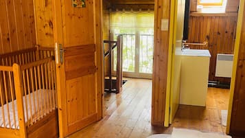 1 chambre, fer et planche à repasser, Wi-Fi, draps fournis