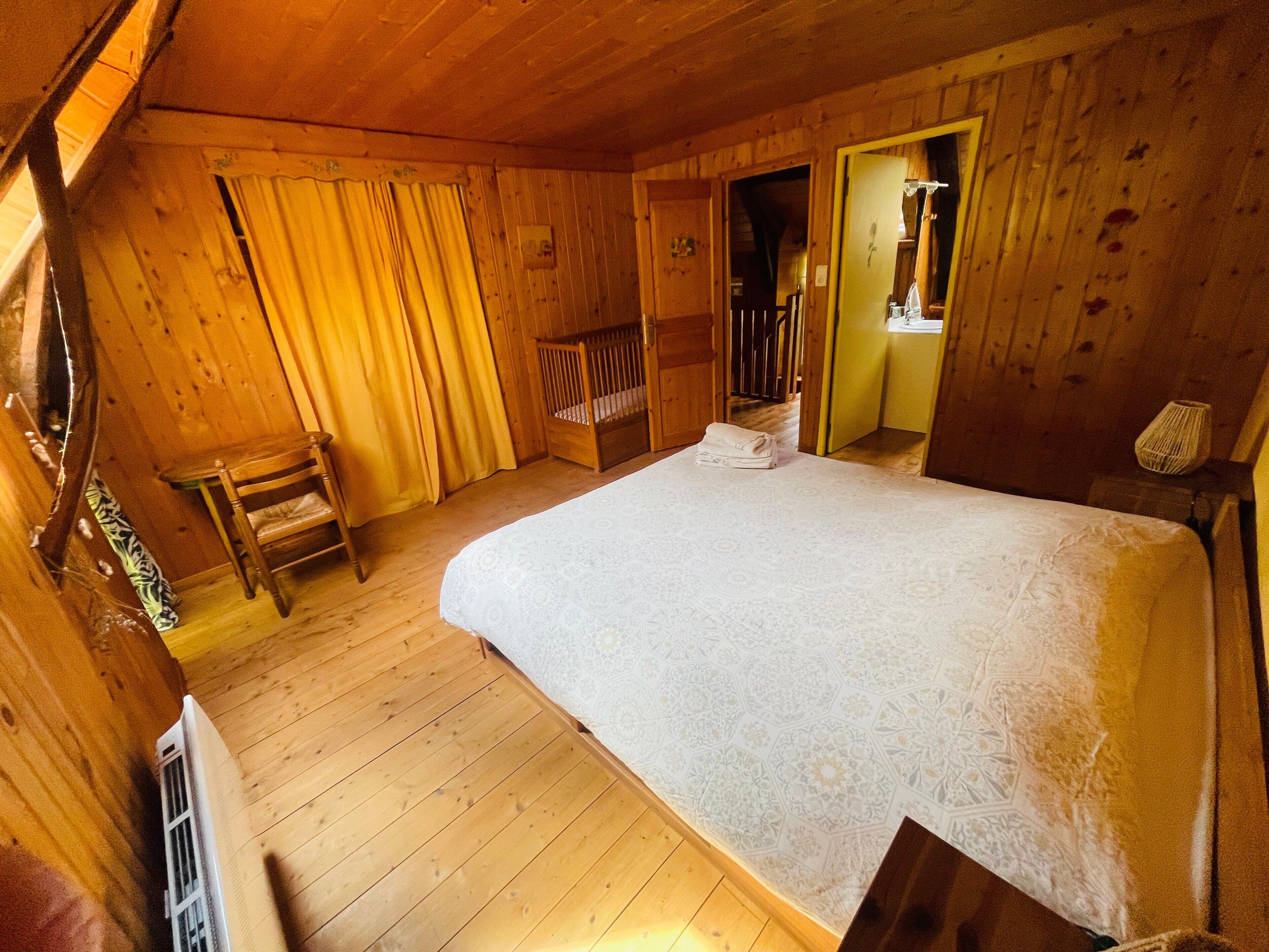 2 Schlafzimmer, Bügeleisen/Bügelbrett, WLAN