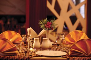 Restaurant - Hotel Indraprastha Pattazhy (Pathanapuram)