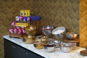 تناول الطعام