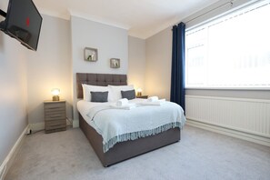 WiFi - Workers Rest •3 Bed •2 Bath •Ideal for Contractors (Port Tennant)