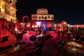 Bar (on property) - Shakuntalam Hotels (Udaipur)