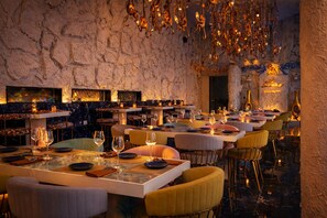 Restaurant - Shakuntalam Sagar - Luxury Boutique Lake View Hotel, Udaipur (Udaipur)