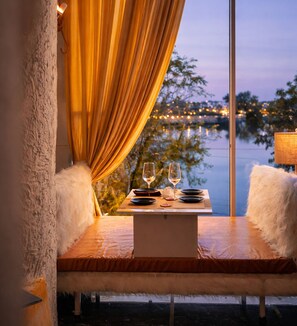 Restaurant - Shakuntalam Sagar - Luxury Boutique Lake View Hotel, Udaipur (Udaipur)