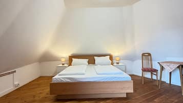 WiFi, bed sheets