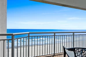 Property grounds - Oceanfront 2 Bedroom W/ King Bed at Holiday Sands at South Beach (Myrtle Beach)