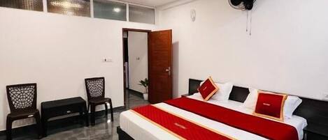 Standard Double Room, Balcony, Mountain View