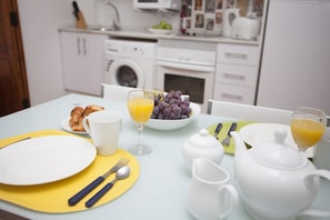 Dining - Tossal III - Central Apartment in Valencia (Valencia)