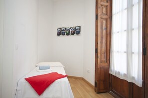 Room - Tossal III - Central Apartment in Valencia (Valencia)