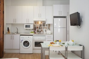 Private kitchen - Tossal III - Central Apartment in Valencia (Valencia)