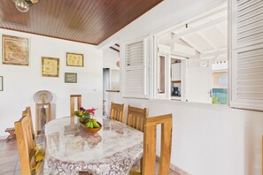 Dining - House near the sea with garden 6 guests (La Trinité)