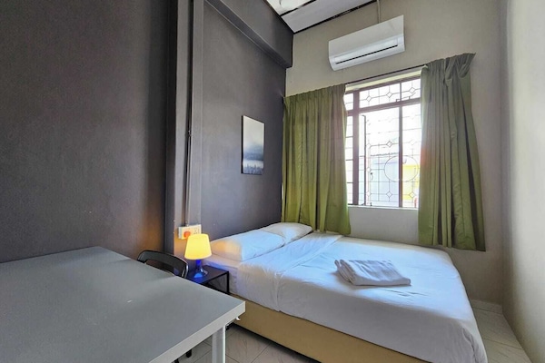 Basic Double Room | Desk, free WiFi