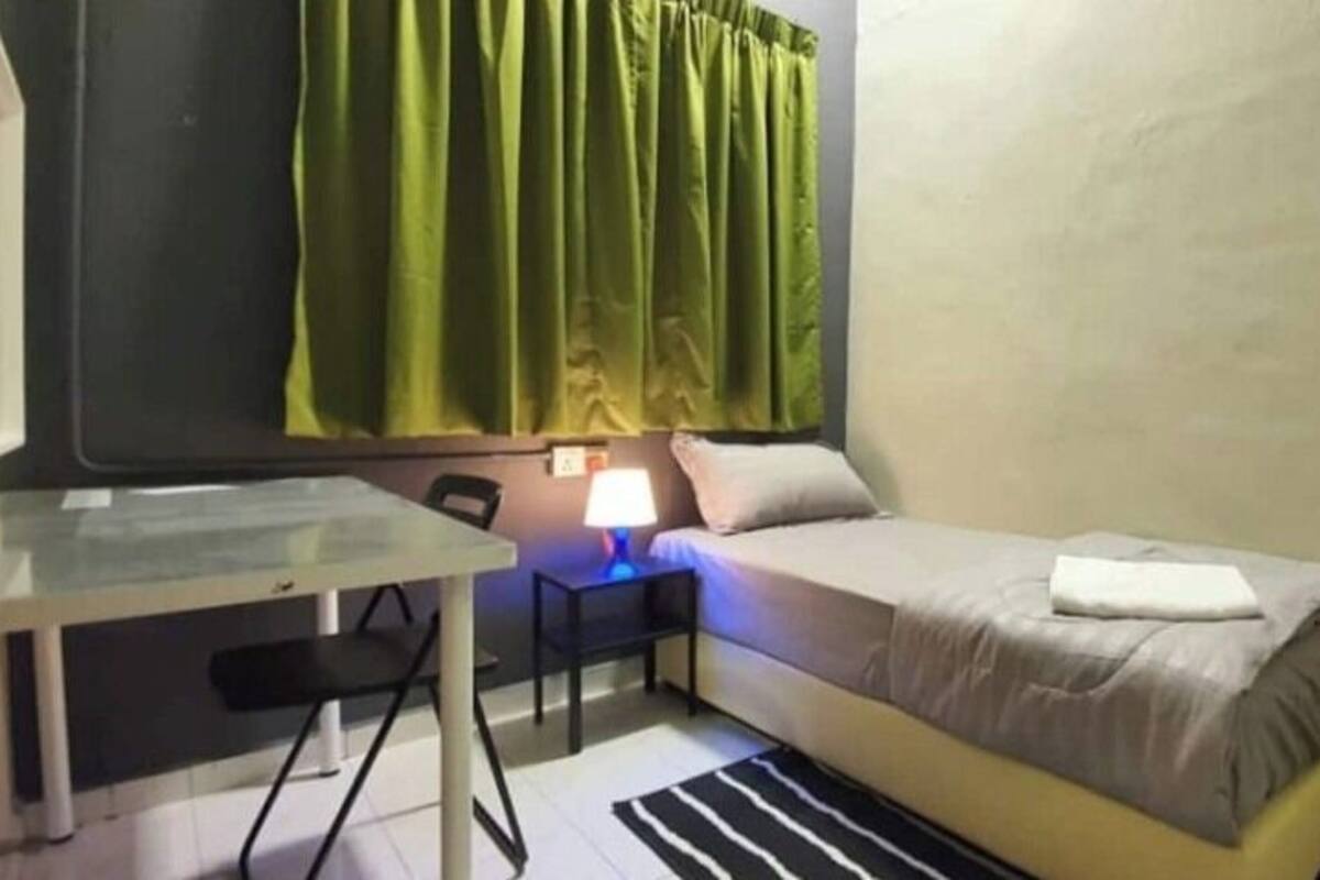 Basic Single Room | Meja, Wi-fi percuma 