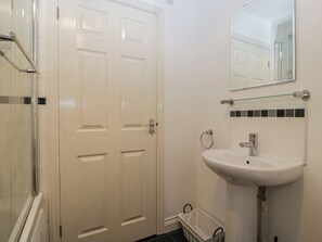 Shower - 42 Ynys Y Nos (Neath)