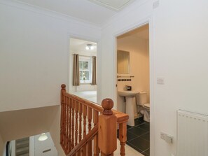 Interior - 42 Ynys Y Nos (Neath)