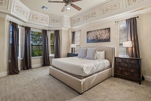 5 bedrooms, desk, iron/ironing board, travel cot - Sleeps 14 • Pvt pool & spa • Pool table (Kissimmee)