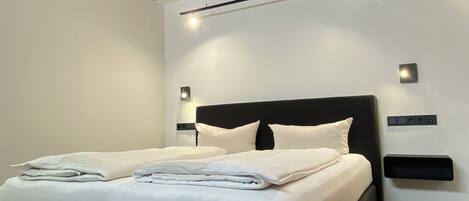 5 chambres, fer et planche à repasser, accès Internet, draps fournis