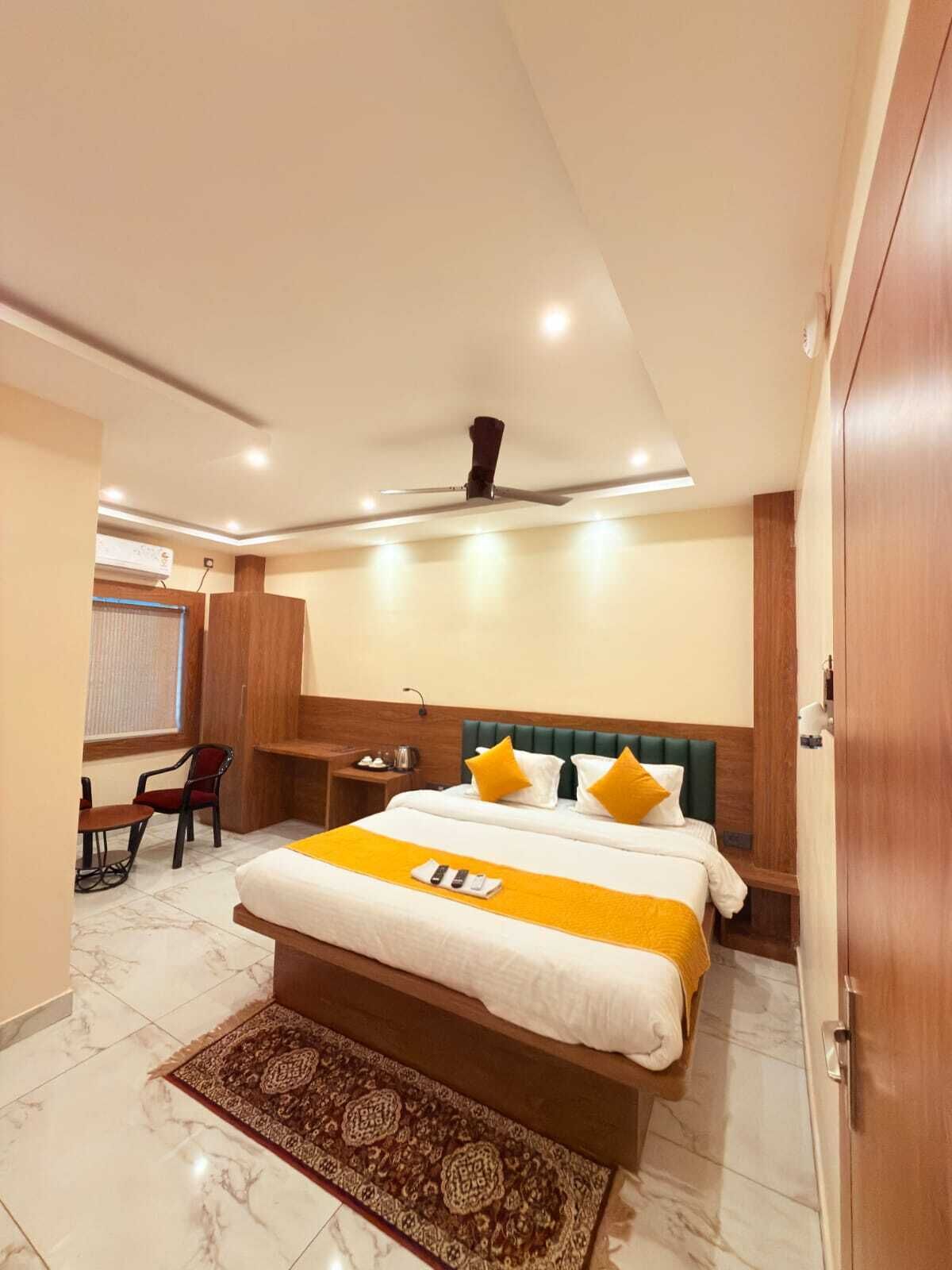 Deluxe Double or Twin Room