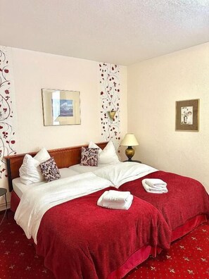 Double Room - Parkhotel Sonne (Schoenau im Schwarzwald)