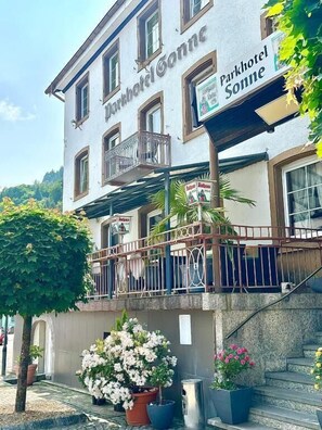 Exterior detail - Parkhotel Sonne (Schoenau im Schwarzwald)