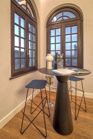 ห้องลักซ์ชัวรี่สวีท, วิวเมือง | ร้านอาหาร