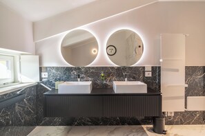 ห้องสวีท | ห้องน้ำ