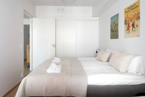 1 bedroom, desk, iron/ironing board, travel cot - Superior family room for 5 guests - Private Sauna (Tampere)