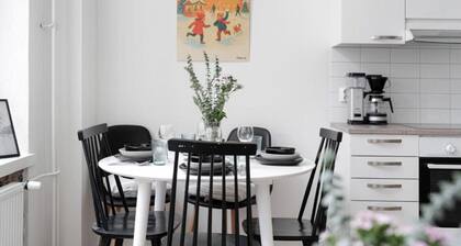 Come in! `Värjäri` Parvellinen asunto Pyynikillä