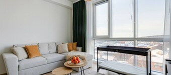 Arena Comfort Queen-Free Gym-Views