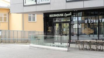 Ulkoruokailutilat