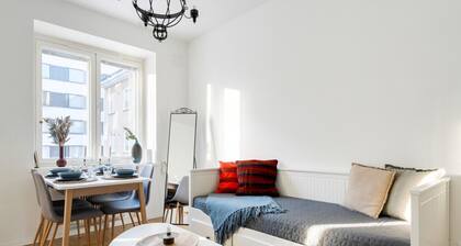 Cozy & Stylish Downtown Studio for Four guests