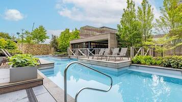 Piscine couverte