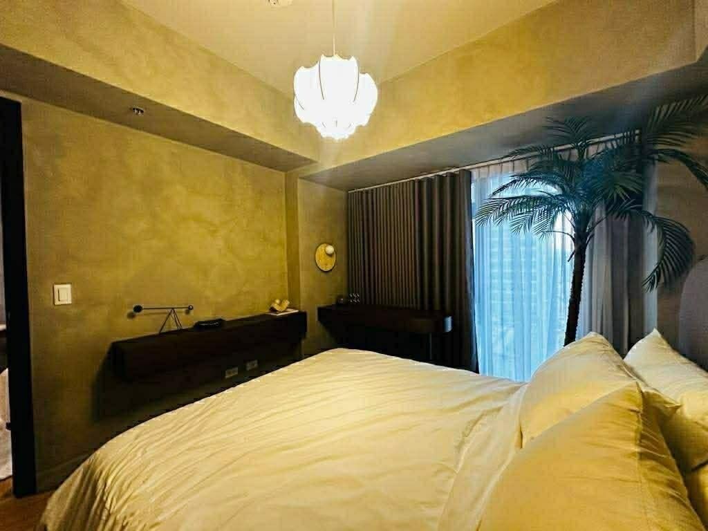 Basic Room, Balcony, City View