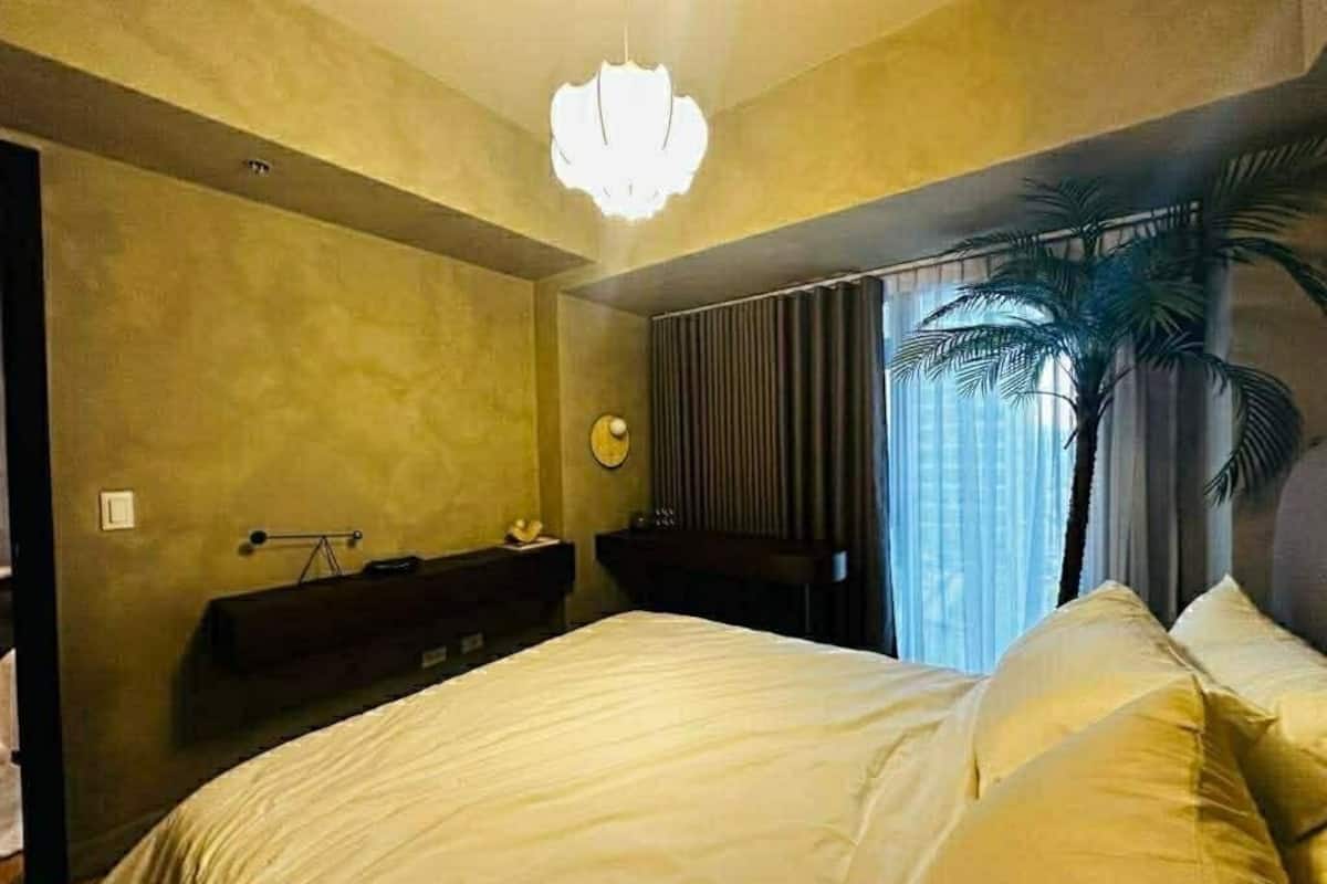 Basic Room, Balcony, City View