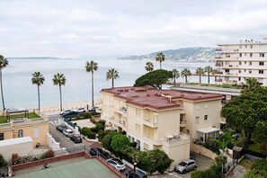 Exterior - Juan les Pins Seafront 2-Room Apartment Le Tropiques (Antibes)