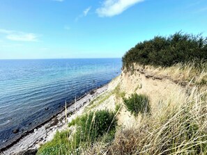 Beach nearby, sun-loungers - Vacation at the Baltic Sea, freshly renovated, quiet vacation apartment, 3.5 km to the beach (OT Niederklütz)