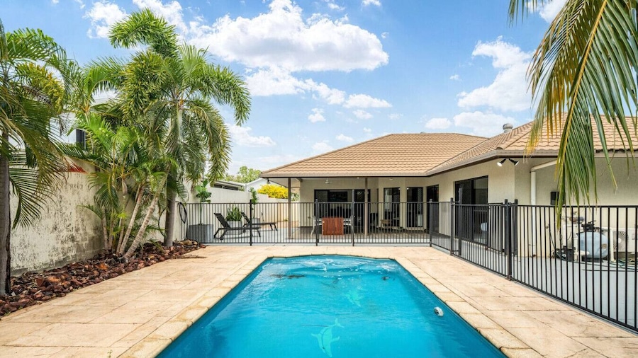 Zen Orient Luxurious 4BR Oasis With Private Pool