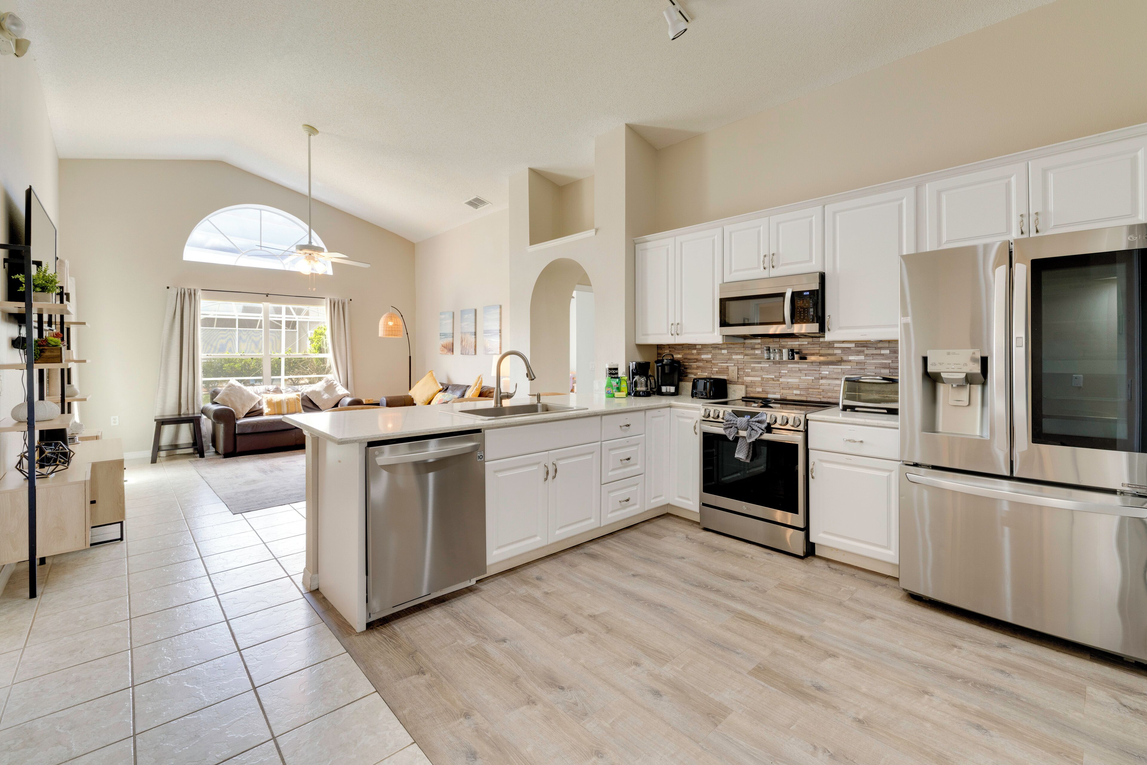 المنشأة من الداخل